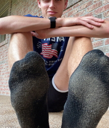 Boy Masters smelly feet 60d8d91245b46.jpg