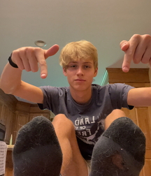 Boy Masters smelly feet 60d8d931a642c.jpg