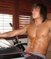 Worship the boys body and feet 60dcc5b53d4e3.jpg