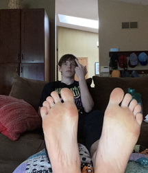 Worship the boys body and feet 60dcc5ee96848.jpg