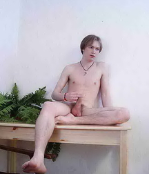  Boymodels at camera 60ea08764a4c8.jpg