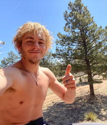 Boys natural beauty 60f69de8e77f9.jpg
