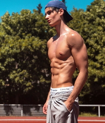 Boys and models 67