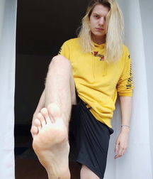 Boys delicious sweaty feet 6103cacd986ec.jpg