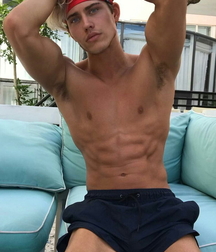 Hotties around the world 610ce7f6f03e3.jpg