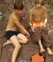 Boys and models 71 610fa76dcb5c6.jpg