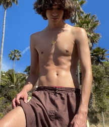 Sexy longhair guys 610faf35161a7.jpg