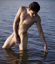 Boys at beach and water 6121a00a3b6a3.jpg