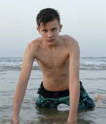 Boys at beach and water 6121a04740778.jpg