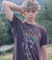 Twinks make your mouth water 61276e12d30e1.jpg