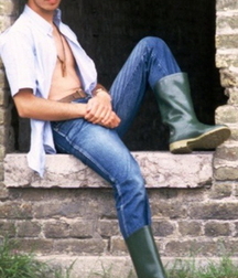 Boot and biker boys 612bac7419e16.jpg