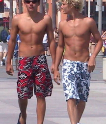 Hotties in summer sun 6135394a6d626.jpg