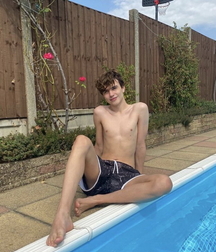 Hotties in summer sun 6135396003f45.jpg