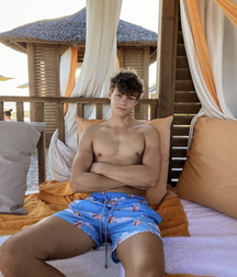 Hotties in summer sun 6135397004c16.jpg