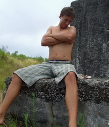 Stunning pretty model boys 613760e7a18d4.jpg