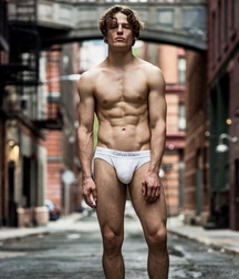 Proud and horny 613cae8d53371.jpg