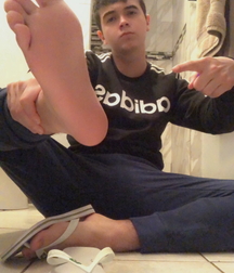 Wet and smelly boy feet 613cb35e8dfc7.jpg