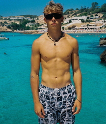 Hot summer days 6158d0fe31c0e.jpg