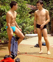 Hot summer days 6158d11ec8245.jpg