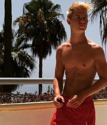 Hot summer days 6158d13a7a52d.jpg