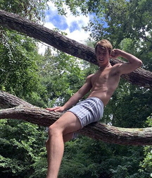 Hot summer days 6158d153302c9.jpg