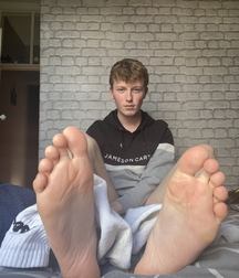 Best smell of boy feet 61644ff8976dd.jpg