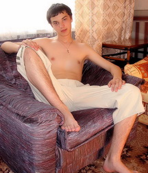 Suck some delicious toes 616c4b283a2b0.jpg