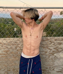 Blondes are hottest 61741542171f4.jpg