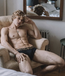 Hottest models 6177e3d288f81.jpg