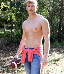 Blond hot and horny 617ac3017f52b.jpg