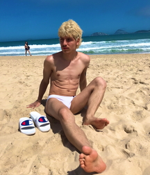 Blond hot and horny 617ac3370e0c4.jpg