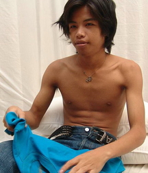 Freshmen and models 617e090964bef.jpg