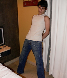 Eyeful boys at college 618184f06ebfe.jpg