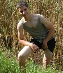 Eyeful boys at college 618185184a7eb.jpg
