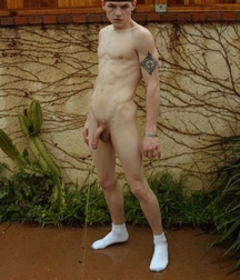Guys don't worry where to make it rain 6182c4f49e583.jpg