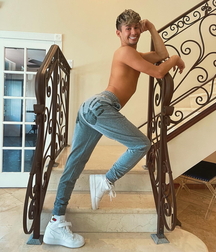 Best gay models 618852abbaf2a.jpg