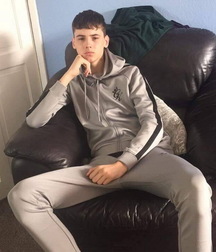 Male beauty 618931b6b9e7b.jpg