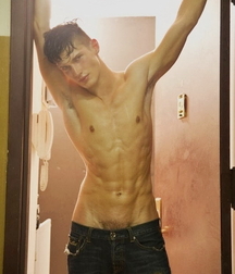 Male beauty 618931cb13cb1.jpg