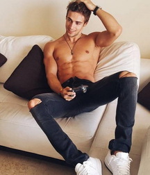 Male beauty 618931d0acc76.jpg