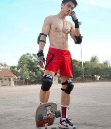 Beautiful male model boys 618eb4852576b.jpg