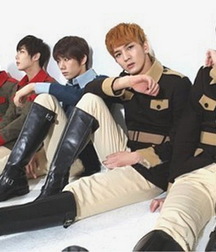 Amazing boys in boots 61a5601d2953c.jpg