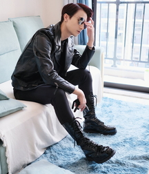 Amazing boys in boots 61a56035dc31c.jpg