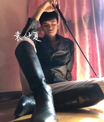 Amazing boys in boots 61a5605839c63.jpg