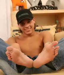 Young studs to worship 61c60bd45c9ff.jpg