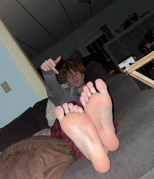 Worship masters smelly feet 61c8fb706a373.jpg