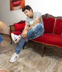 Latin lover 61e100ab08396.jpg