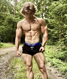 Divine teen boy bodies 61e93c8ad86bb.jpg