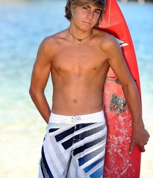 Hotties to find everywhere 61f1bf99c6ad3.jpg