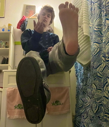 Sweaty and tasty toes 61f2ad81e8317.jpg