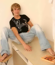 Blond and amazing 61f551219659e.jpg